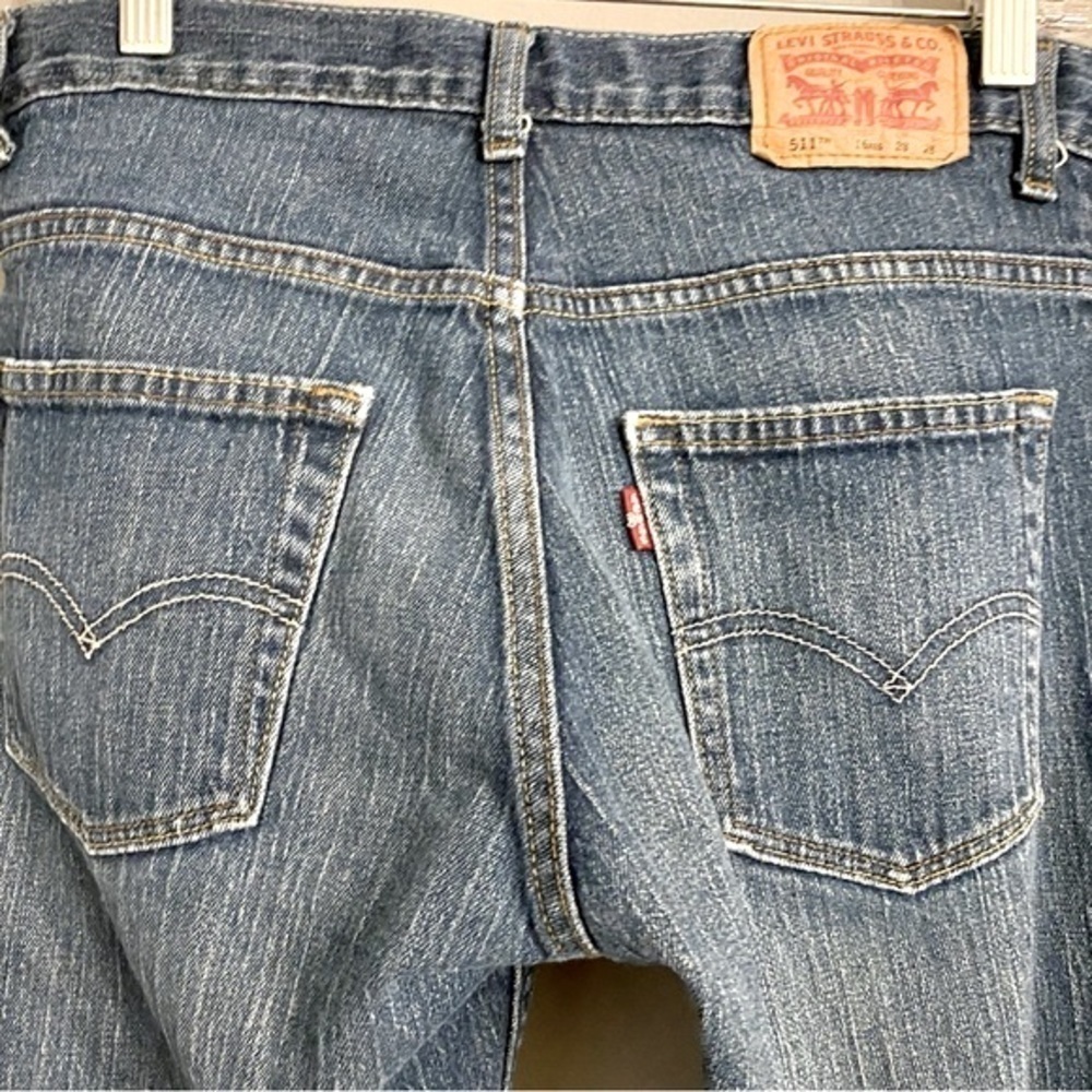 Levi Strauss 511 Slim Style Medium Wash Jeans - Picture 5 of 9